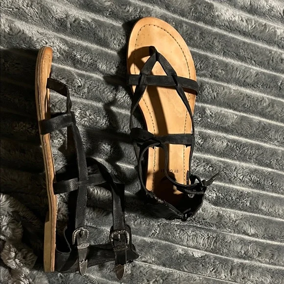 Guess Black and Tan Strappy Sandals - Picture 2 of 2